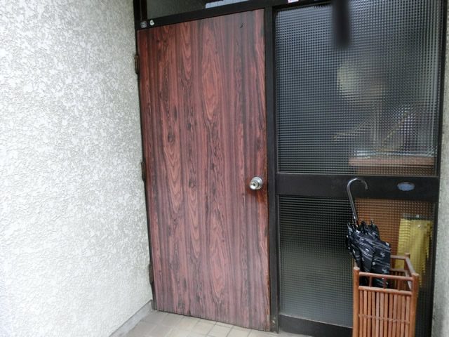 一戸建て住宅の木製玄関ドア取替　施工事例　名古屋市港区